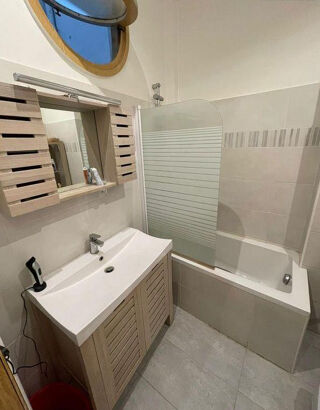  Appartement à louer 3 pièces 55 m²