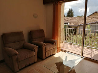  Appartement à louer 3 pièces 50 m²