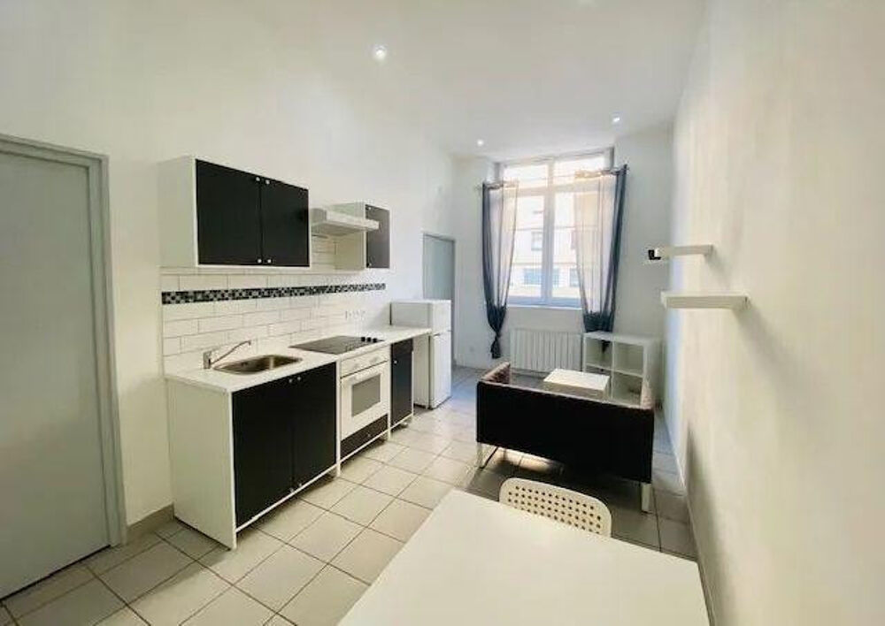 Location Appartement Beau 2P semi-meublé 33m² Saint-Étienne