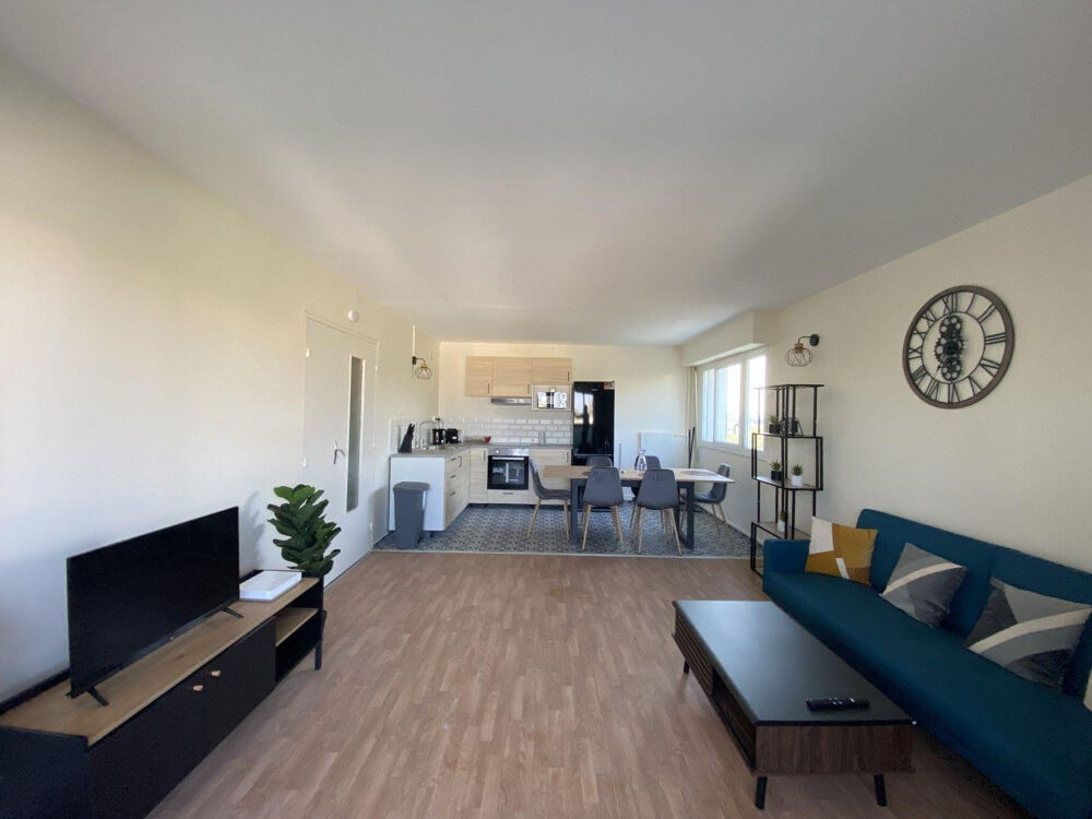 Location Appartement Charmante chambre dans colocation 100 m² à Melun Melun