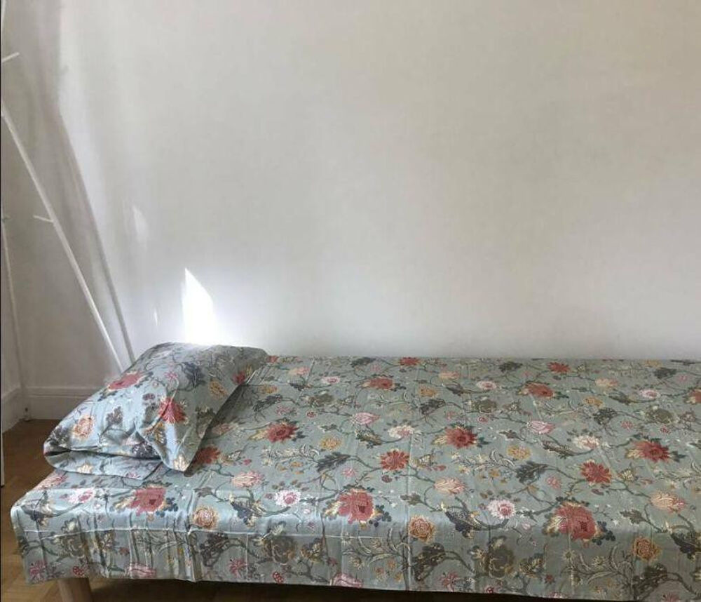 Location Appartement Location meublée chambre 12 m² Sceaux (92330)600 Sceaux