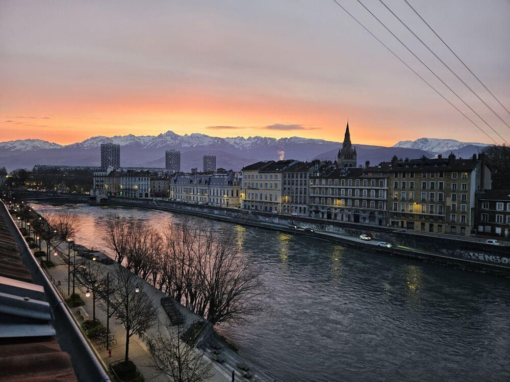 Location Appartement Petite maison sur le toit Grenoble