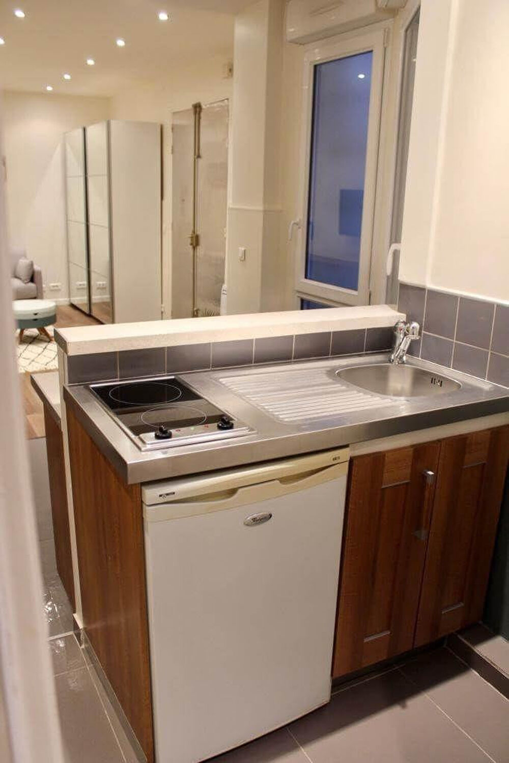 Location Appartement Charmant studio meublé de 32m² sur cour paisible Paris 17