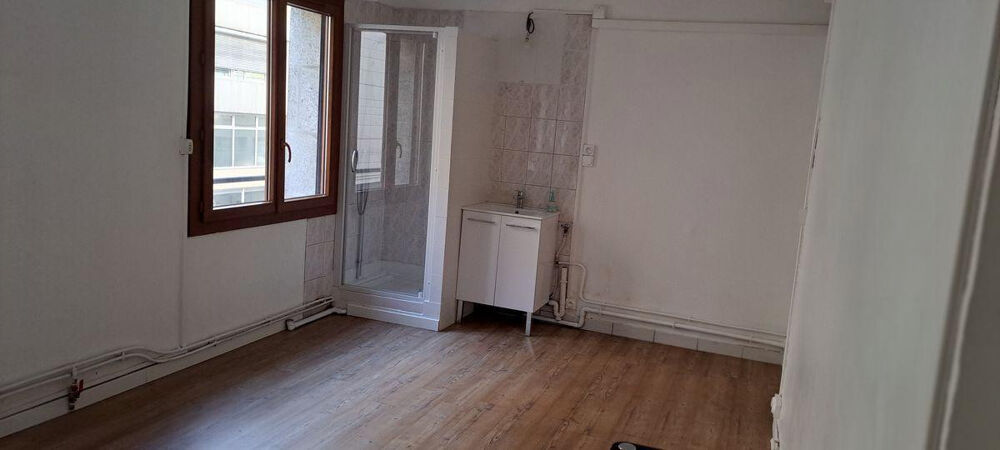 Location Appartement Location studio non meublé Marseille 8