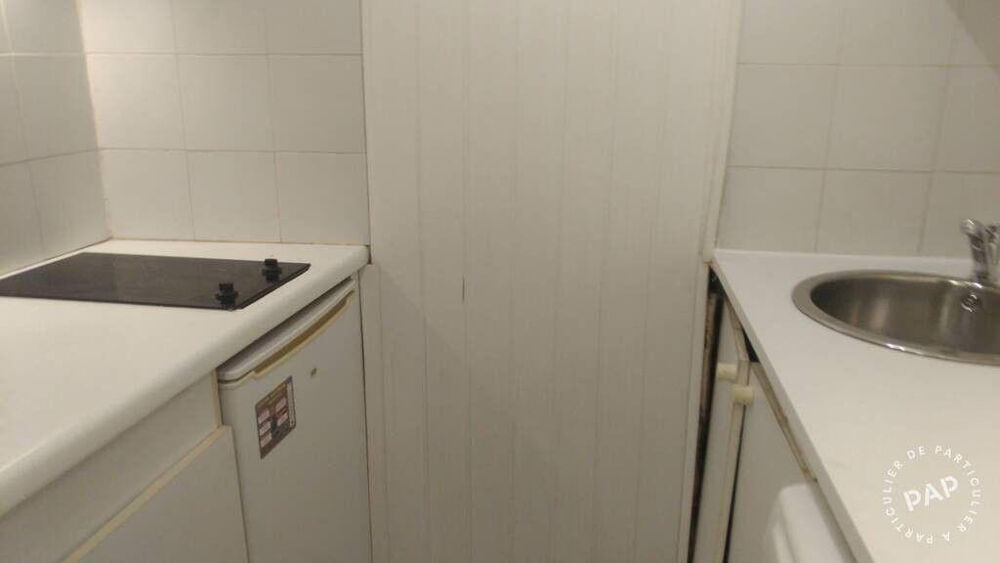 Location Appartement Superbe studio meublé 25m² maisonnette sur cour Paris 11