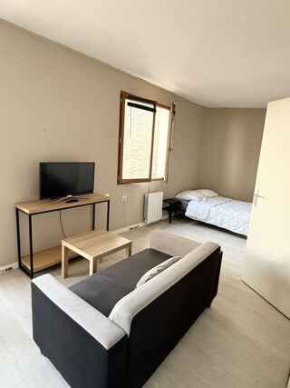  Appartement à louer 1 pièce 30 m²