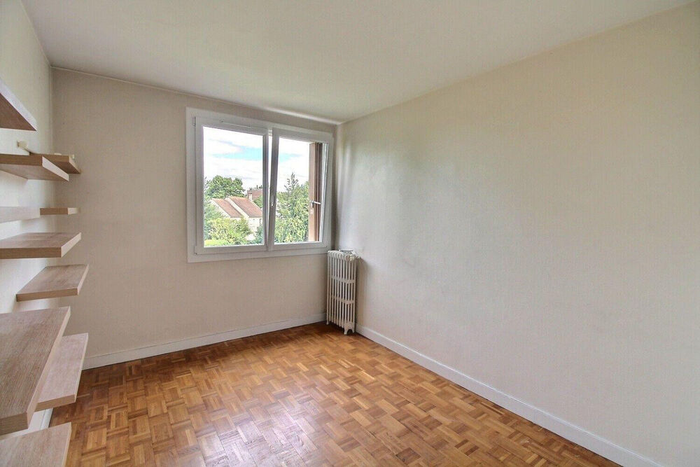 Location Appartement appartement lumineux et tres calme à Chatenay Châtenay-malabry
