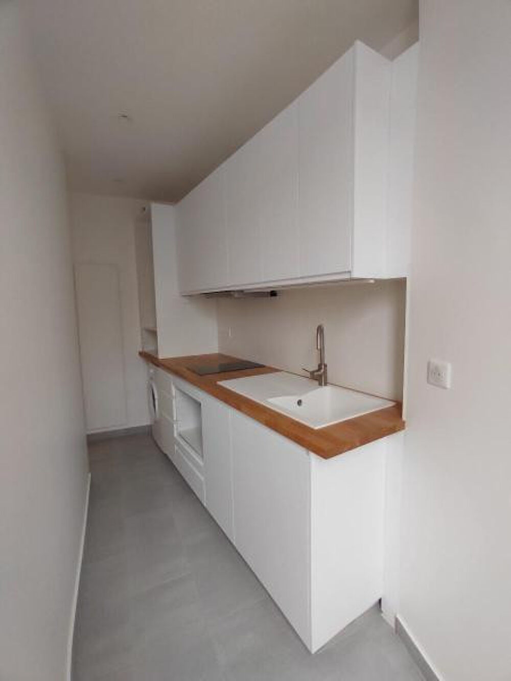 Location Appartement Studio à louer Paris 20ème Paris 20