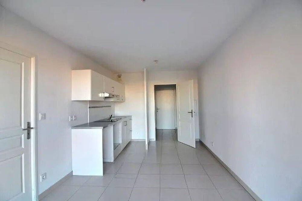 Location Appartement Appartement 2 pièces avec balcon Les Chartreux Marseille 4