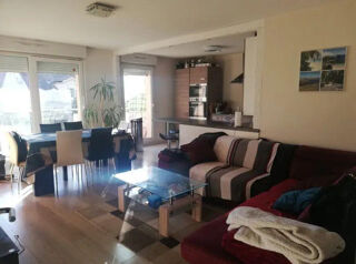  Appartement � louer 4 pi�ces 79 m�