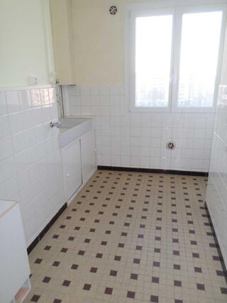  Appartement à louer 3 pièces 49 m²