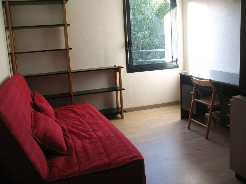 Location Appartement Studio étudiant+place de parking près petit Port Nantes