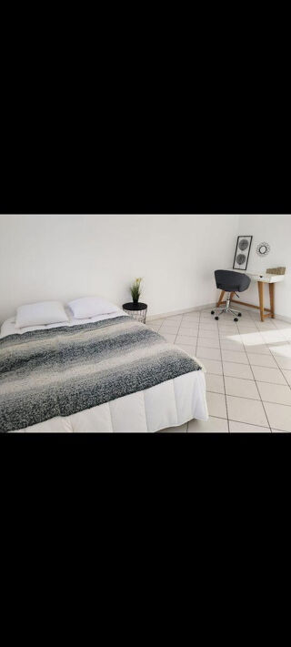  Appartement à louer 1 pièce 71 m²