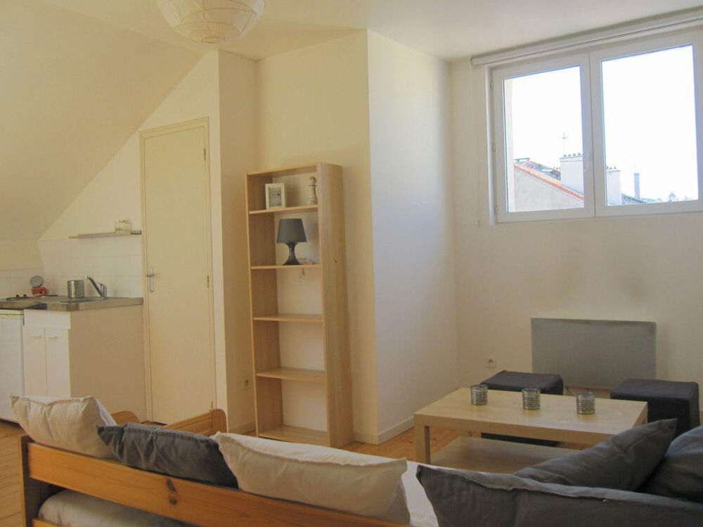 Location Appartement Studio meublé pour étudiant(e) hyper centre ville Saint-Étienne