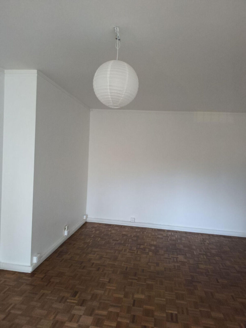 Location Appartement Grand studio Paris 20