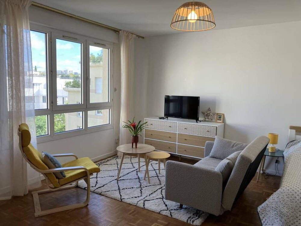 Location Appartement Studio 35 m² lumineux bien desservi Levallois-perret
