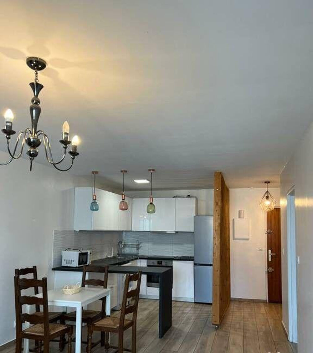 Location Appartement Beau 2P meublé 52m² très lumineux, ensoleillé Courbevoie