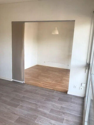  Appartement à louer 2 pièces 40 m²