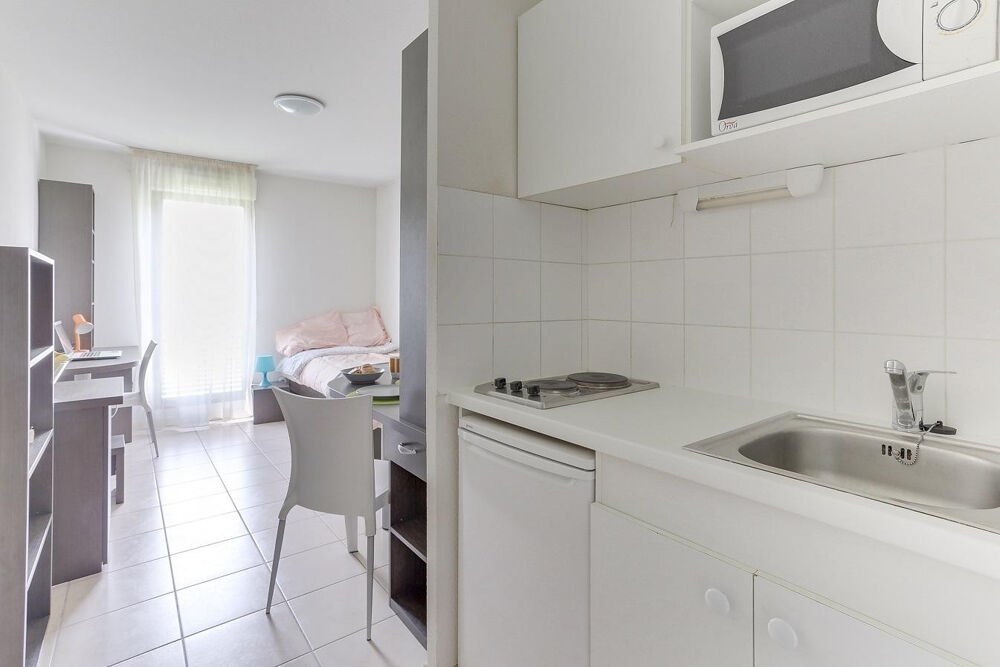 Location Appartement Studio 20m²  - Part Dieu Manufacture Lyon 3