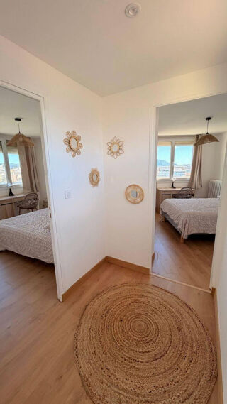  Appartement à louer 1 pièce 76 m²