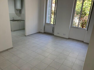  Appartement à louer 3 pièces 57 m²