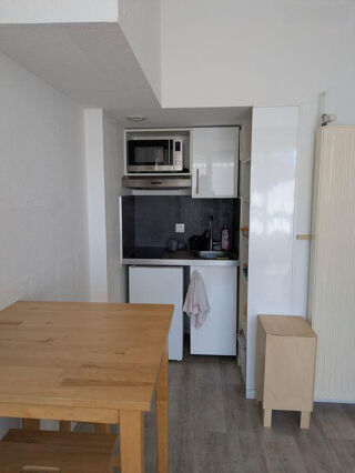 Appartement à louer 1 pièce 24 m²