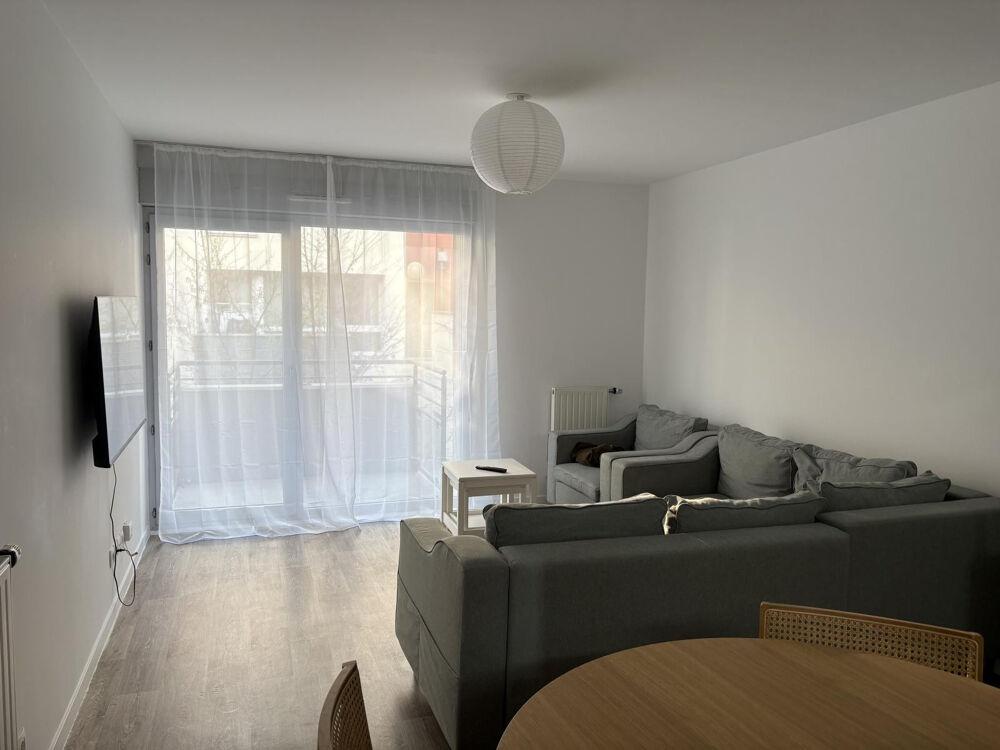 Location Appartement Un avre de paix dans un résidence accessible .... Gennevilliers