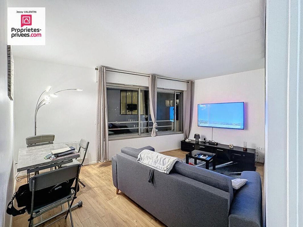 Location Appartement Magnifique studio 33m² très lumineux en bon état. Paris 16