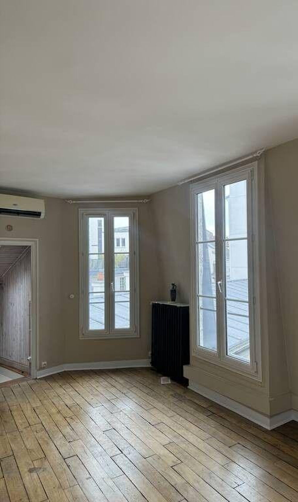 Location Appartement Beau studio 30 m² Paris 6E Paris 6