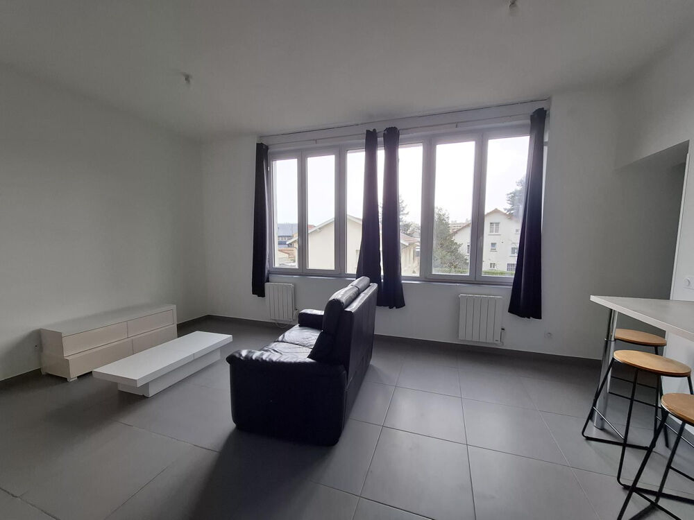 Location Appartement Appartement T2 meublé avec place de parking Roanne