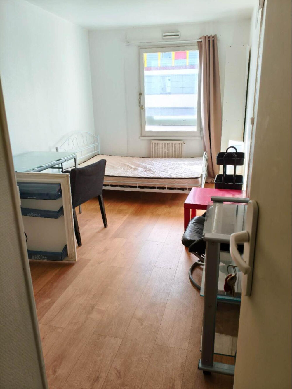 Location Appartement Chambre meublée salle de bain et WC privatifs col Créteil