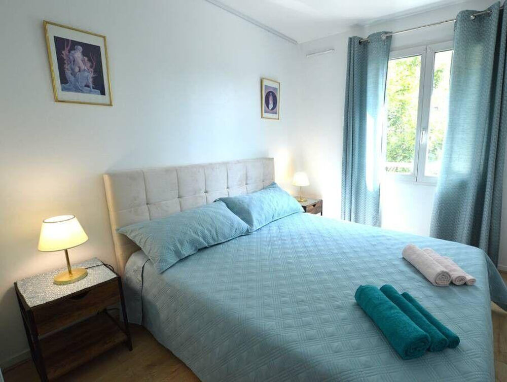 Location Appartement Beau 2P meublé 45m² avec ascenseur et parking Colombes