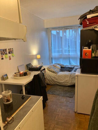  Appartement à louer 1 pièce 14 m²