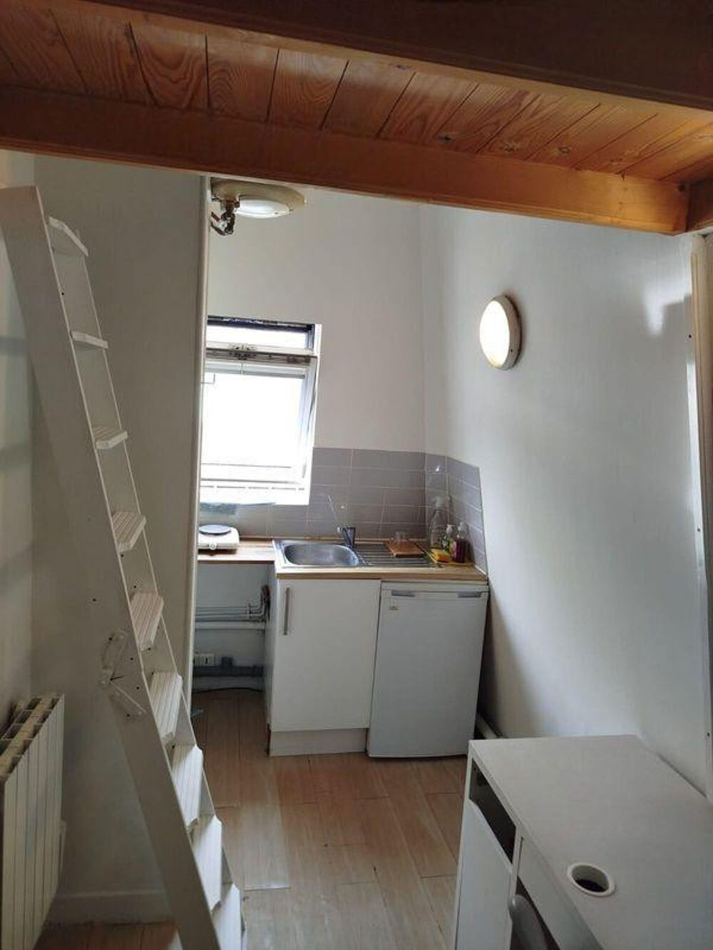 Location Appartement Studio à louer Paris 16