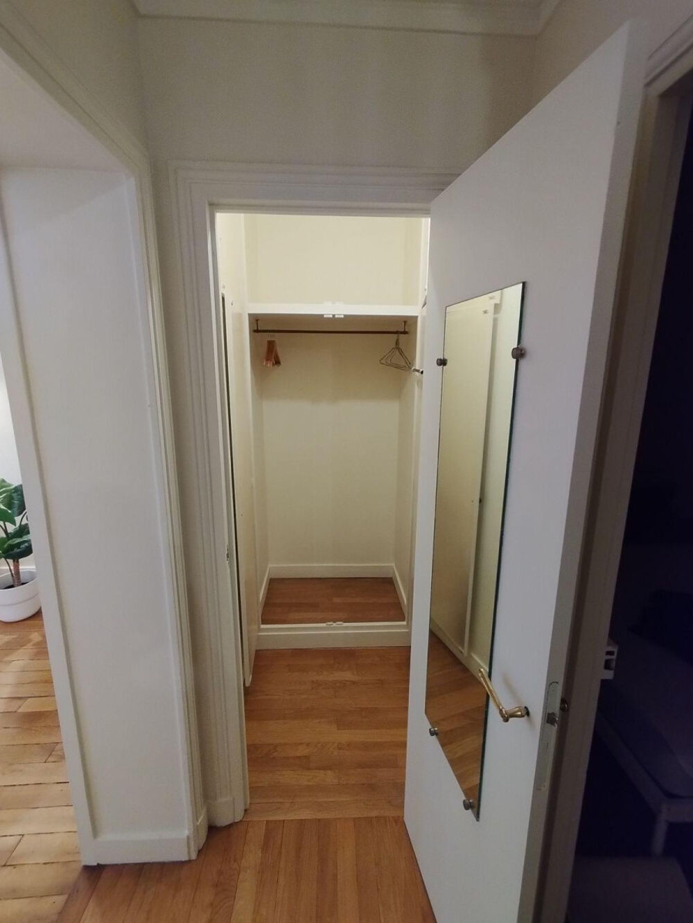 Location Appartement Appartement 2 pièces 56 m² - meublé - Mairie 18e Paris 18