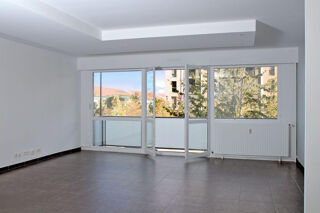  Appartement � louer 2 pi�ces 64 m� Saint-�tienne