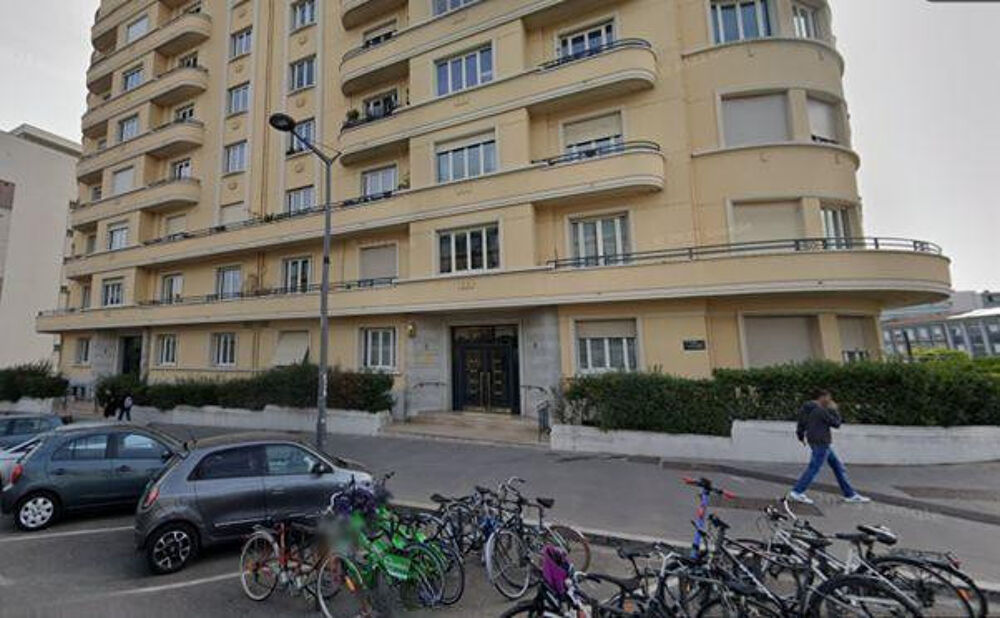 Location Appartement Grand T2 lumineux de 80 m² avec balcon Lyon 8