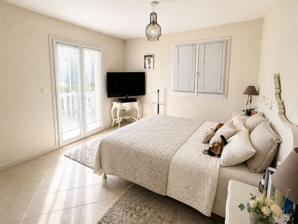 Vente Maison Villa 4 pièces avec piscine et vue exceptionnelle Vidauban