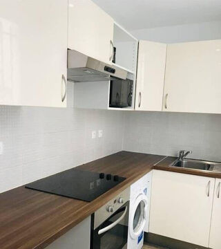  Appartement à louer 2 pièces 45 m²