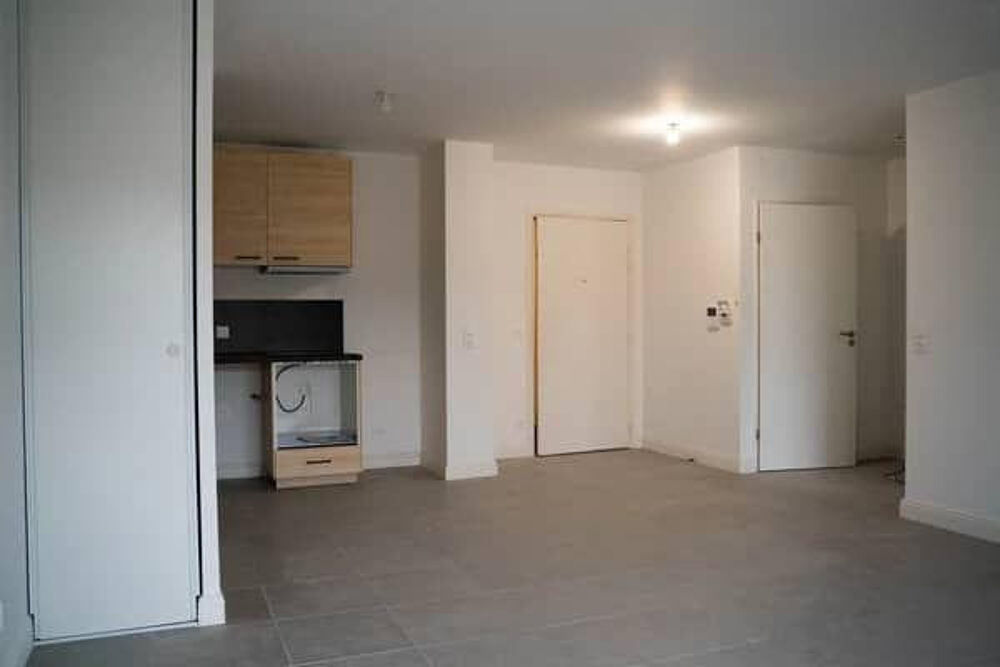 Location Appartement Location d'un T2 non meublé au 12 Rue de la Plaine Bordeaux