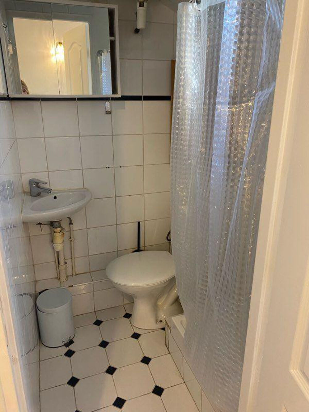 Location Appartement Studio meublé Paris 19eme Paris 19