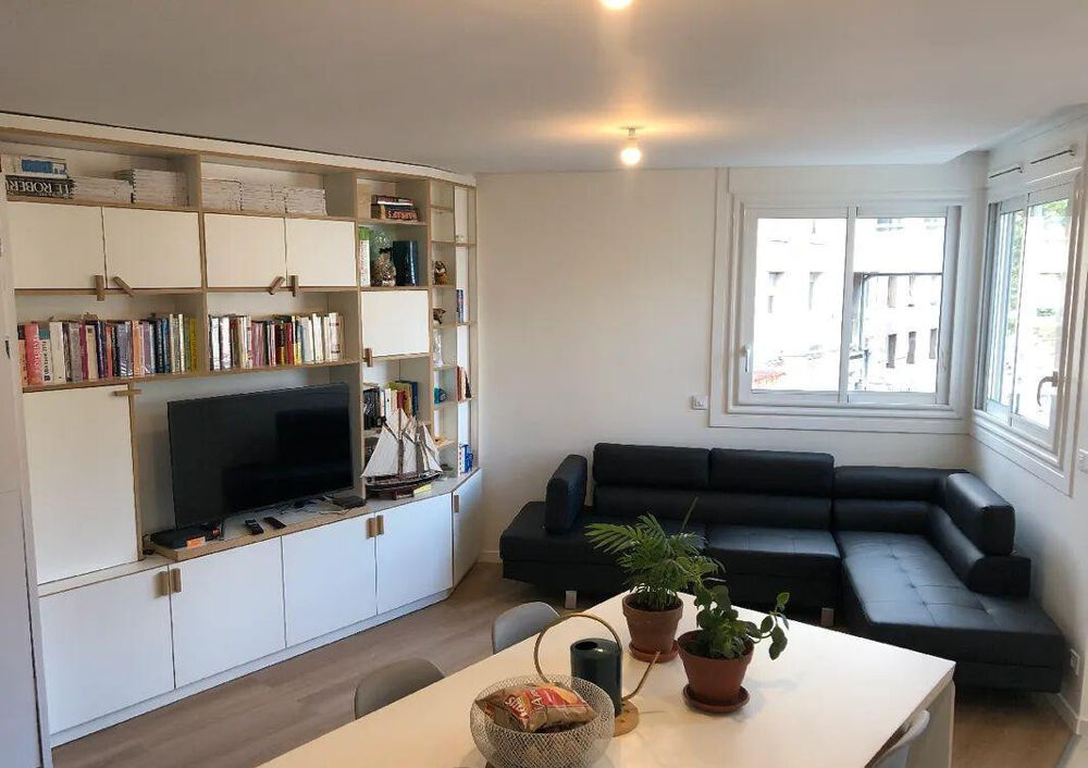 Location Appartement Superbe 2P meublé proche La Défense bail 1 à 3 ans Suresnes