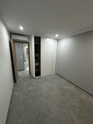  Appartement à louer 5 pièces 72 m²