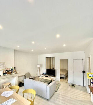  Appartement à louer 2 pièces 48 m²