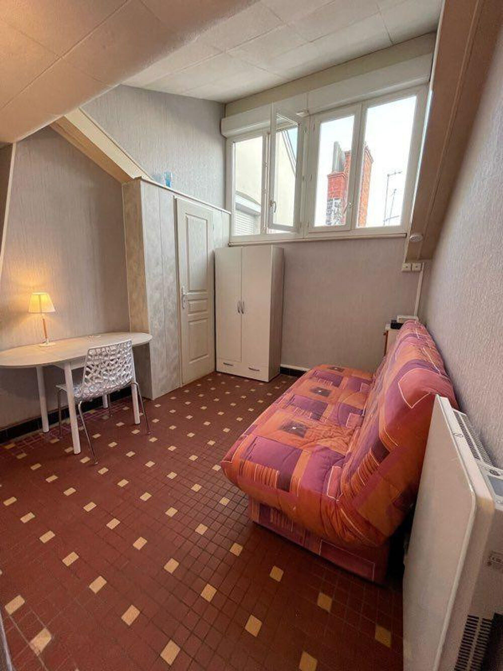 Location Appartement Studio rue Vaubecour proche bellecour et pérrache Lyon 2