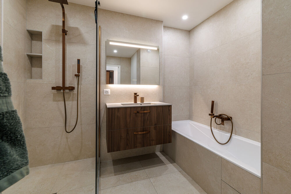 à vendre  Appartement Nice (06200)