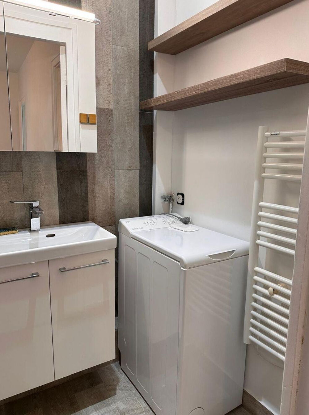 Location Appartement Studio meublé à louer Paris 9