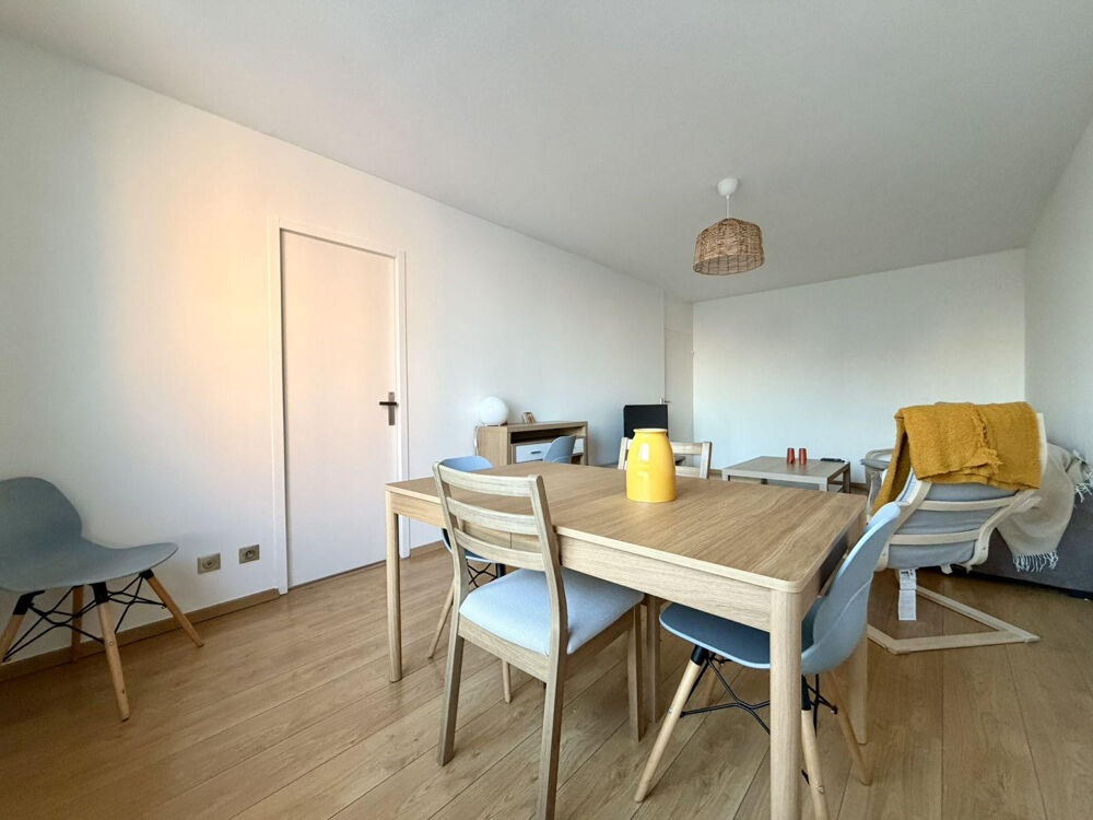 Location Appartement Colocation 2 chambres - Tram T4 Lyon 8