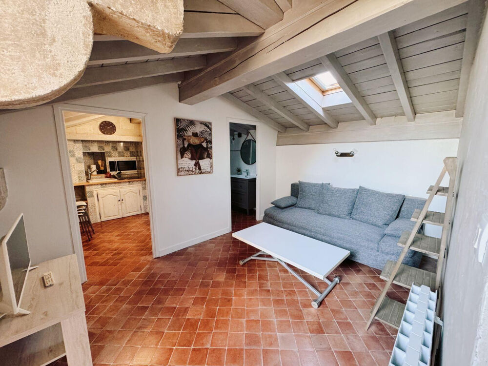 Location Appartement Beau T2 lumineux à louer avec terrasse couverte Barbentane