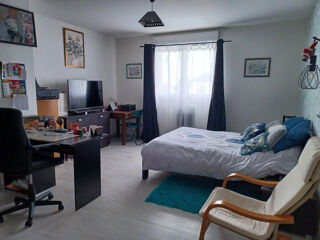  Maison à louer 5 pièces 140 m²